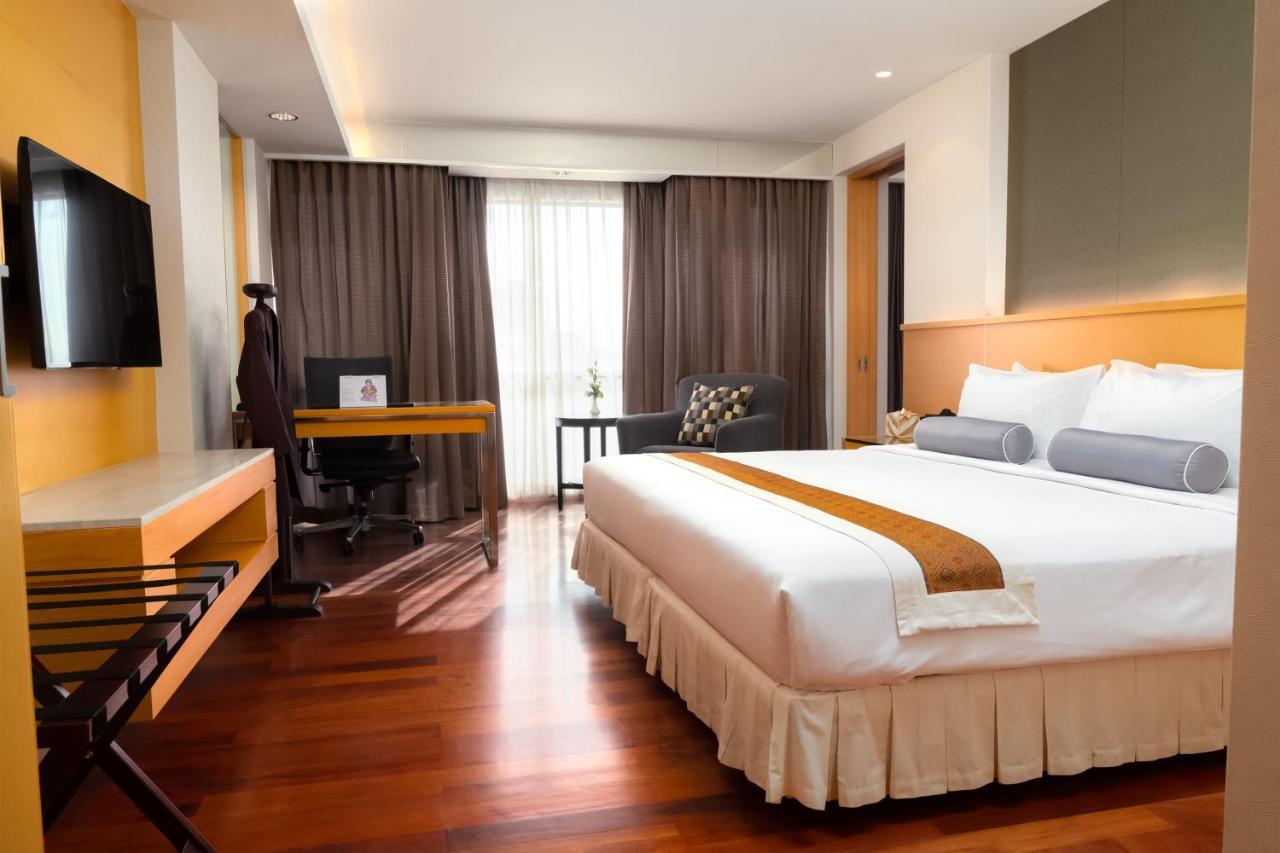 Lao Plaza Hotel Виентиане Екстериор снимка