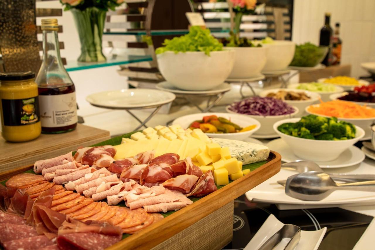 Lao Plaza Hotel Виентиане Екстериор снимка