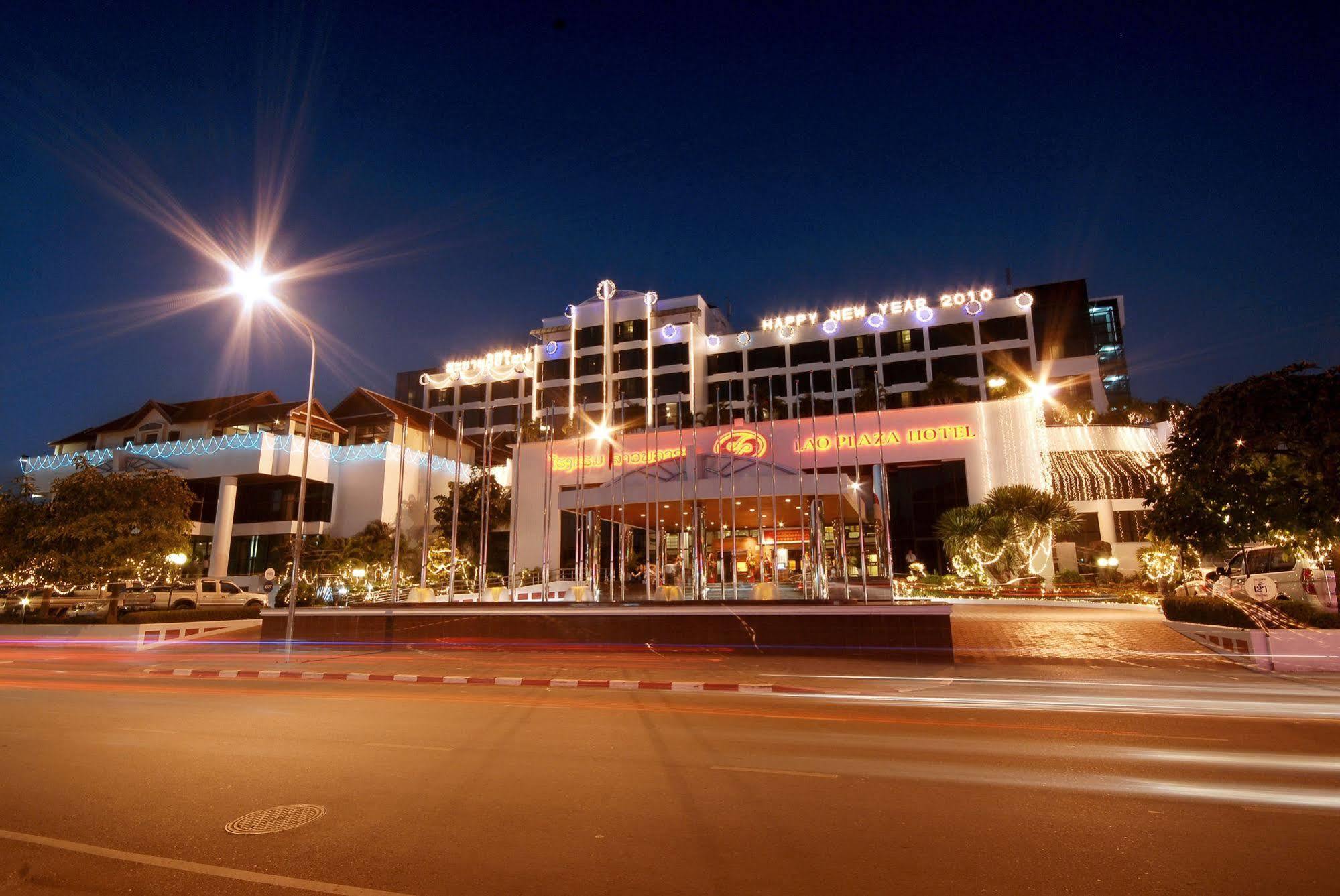 Lao Plaza Hotel Виентиане Екстериор снимка