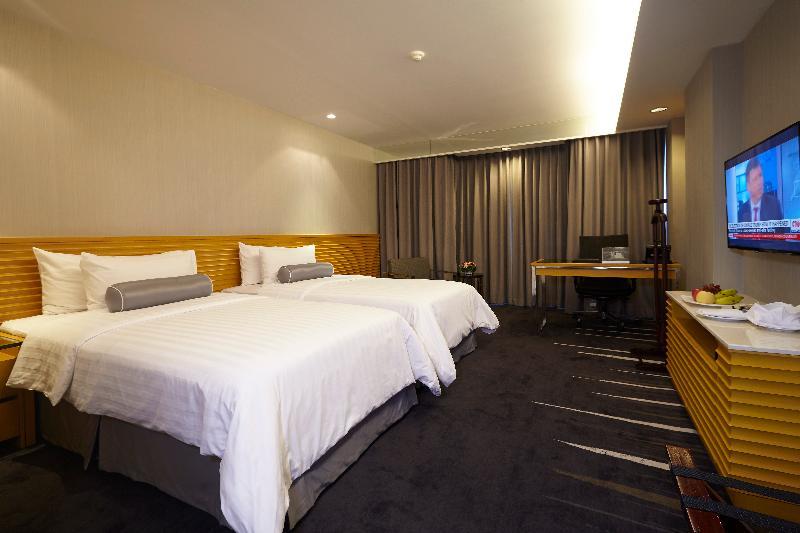 Lao Plaza Hotel Виентиане Екстериор снимка
